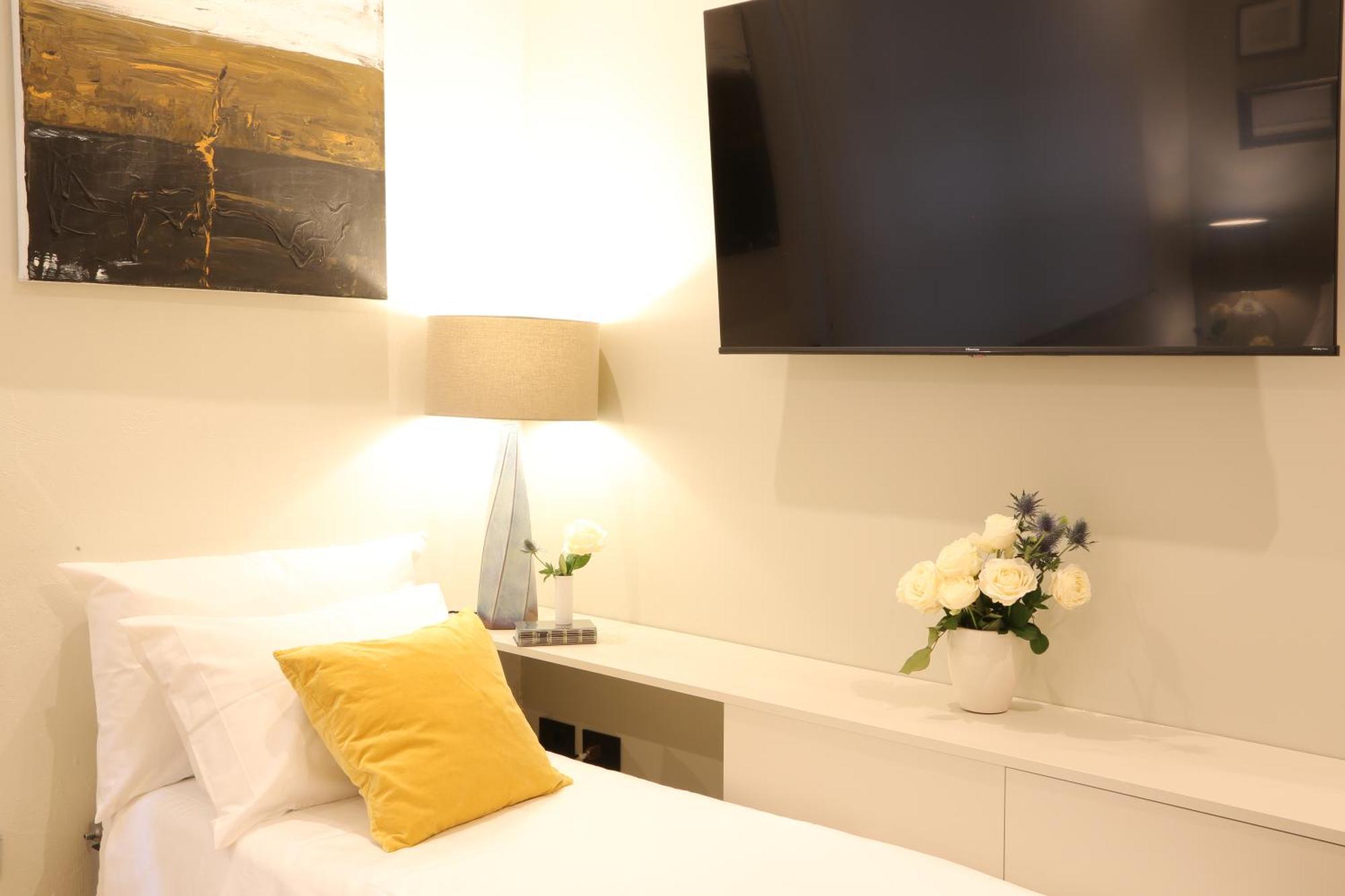 Meyland Suites Centro Милан Экстерьер фото